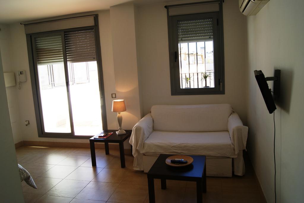 Apartamentos Turisticos La Encarnacion Seville Exterior photo