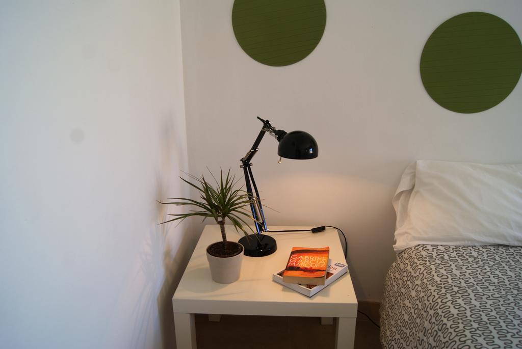 Apartamentos Turisticos La Encarnacion Seville Exterior photo