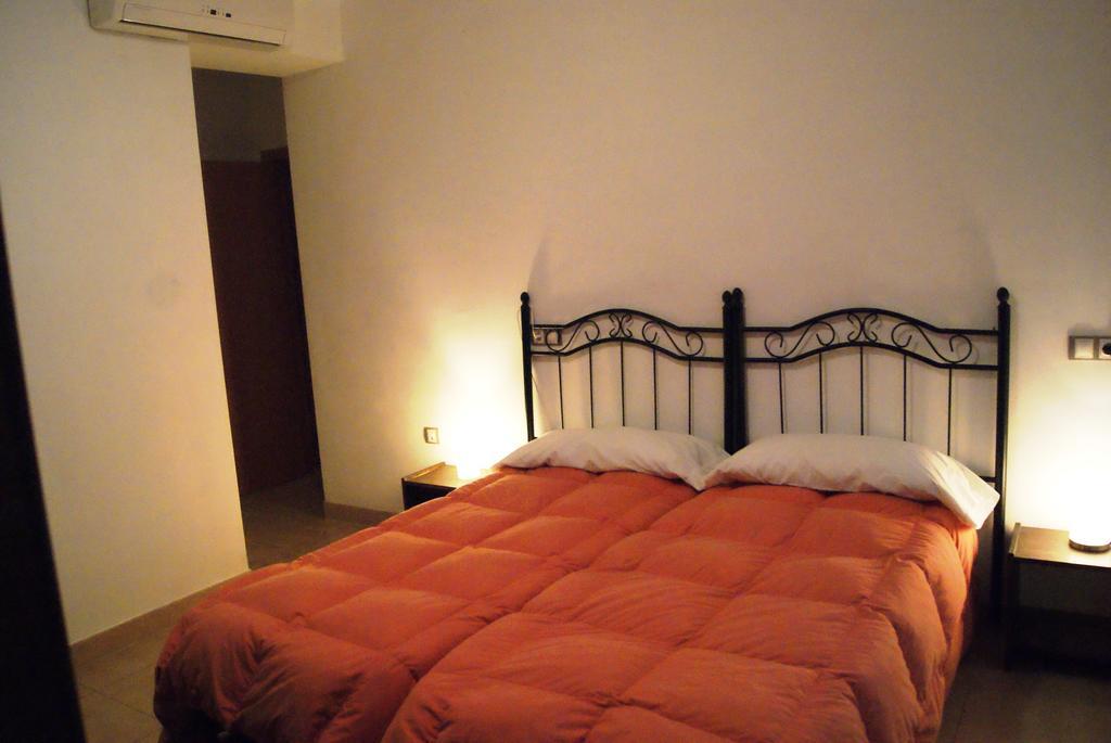 Apartamentos Turisticos La Encarnacion Seville Exterior photo